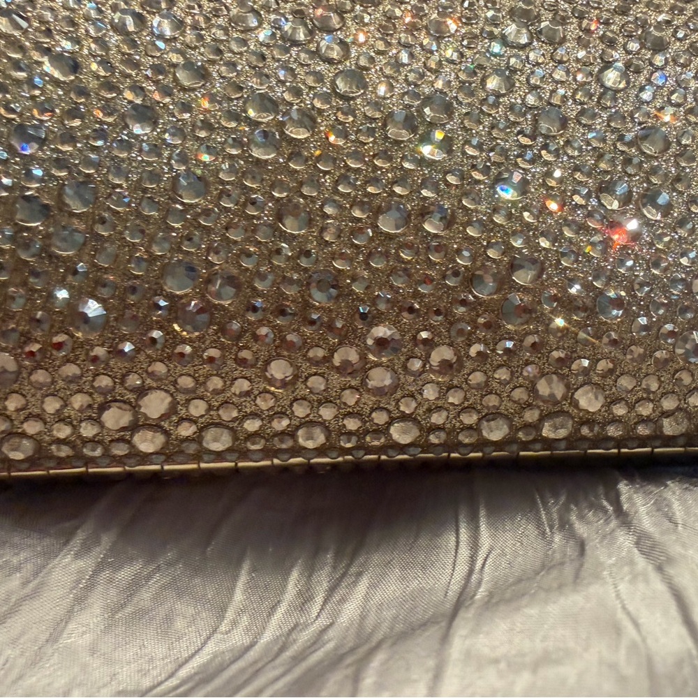 Sparkling Gold Rhinestone Clutch - Picture 4 of 12